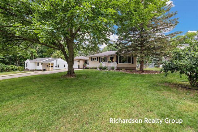 15089 178th Avenue, Grand Haven, MI 49417