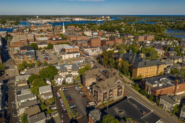 51 Islington St Unit 201, Portsmouth, NH 03801