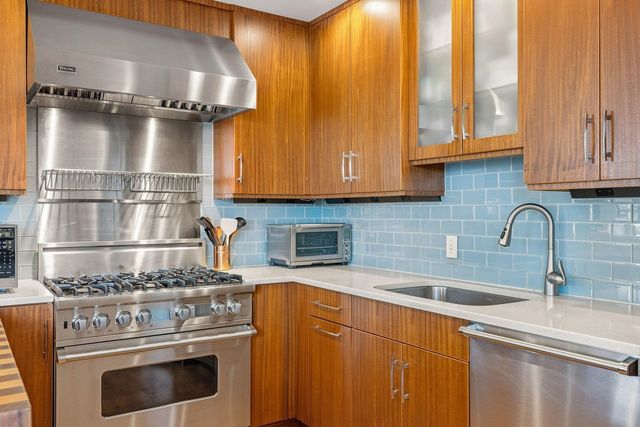 51 Islington St Unit 201, Portsmouth, NH 03801