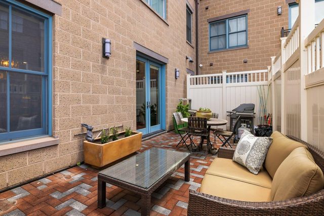 51 Islington St Unit 201, Portsmouth, NH 03801