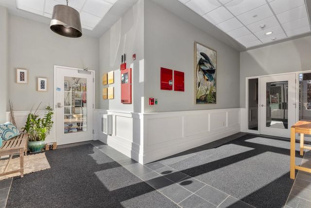 51 Islington St Unit 201, Portsmouth, NH 03801