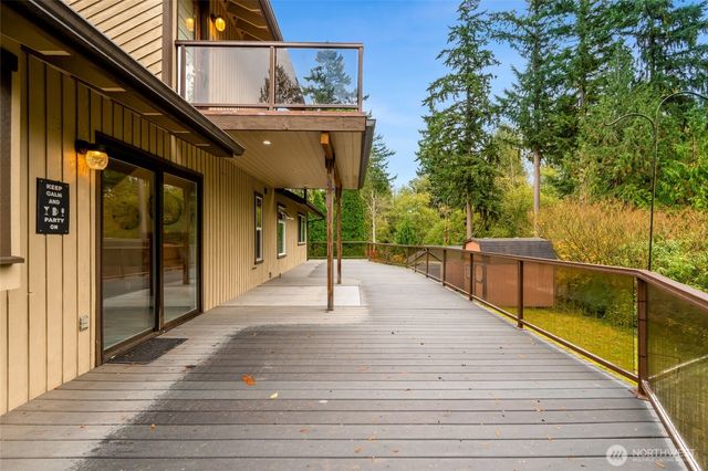 12704 48th Drive NE, Marysville, WA 98271