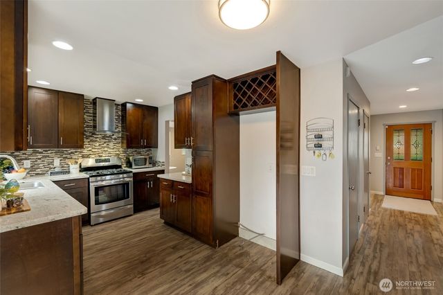 12704 48th Drive NE, Marysville, WA 98271