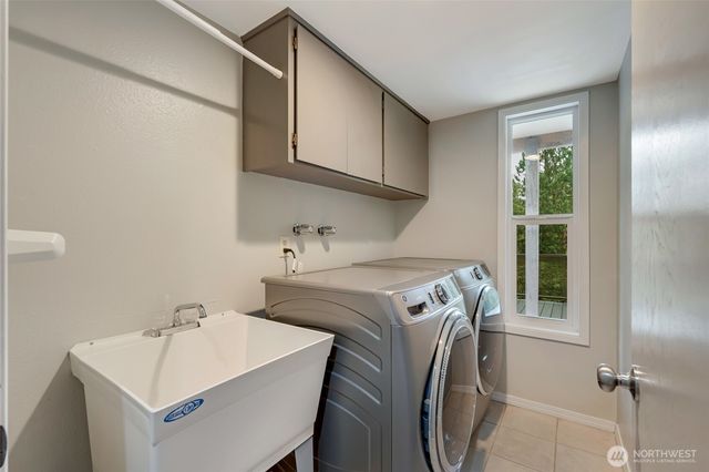 12704 48th Drive NE, Marysville, WA 98271