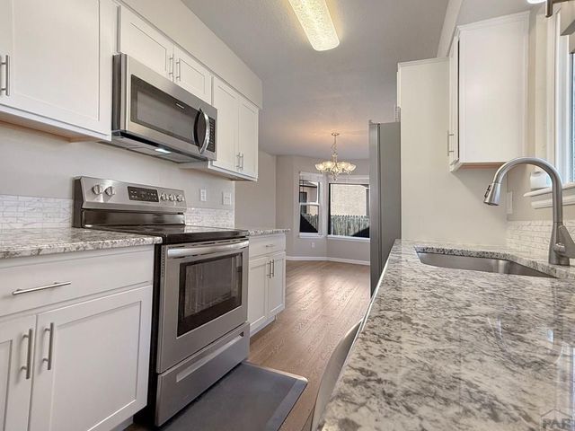 1510 Kingsroyal Blvd, Pueblo, CO 81005