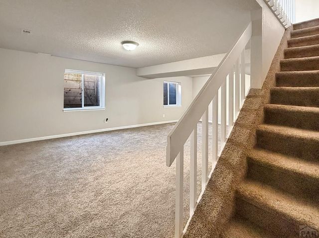 1510 Kingsroyal Blvd, Pueblo, CO 81005