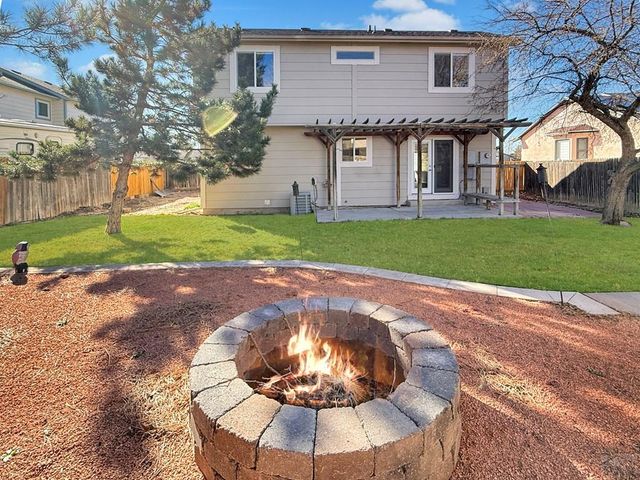 1510 Kingsroyal Blvd, Pueblo, CO 81005