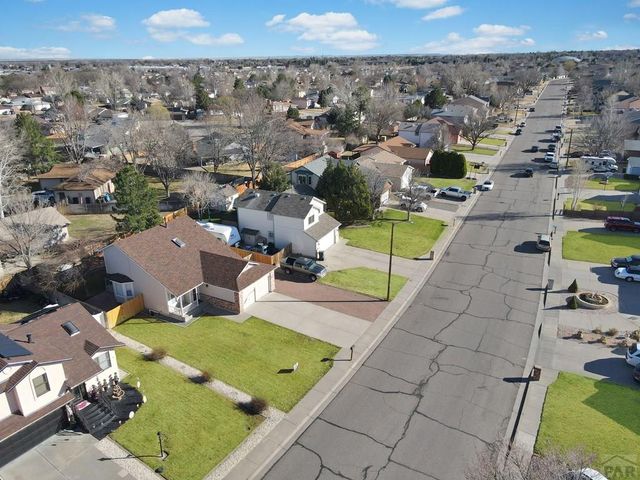 1510 Kingsroyal Blvd, Pueblo, CO 81005