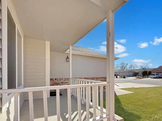 1510 Kingsroyal Blvd, Pueblo, CO 81005