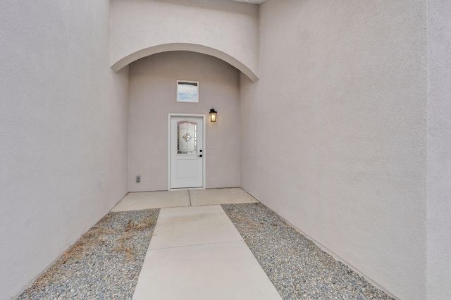 20 Bravo Road, Los Lunas, NM 87031