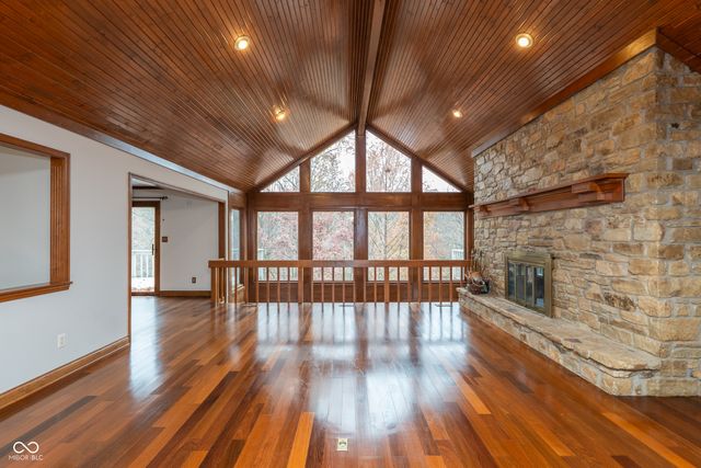 8649 Bay Colony Drive, Indianapolis, IN 46234