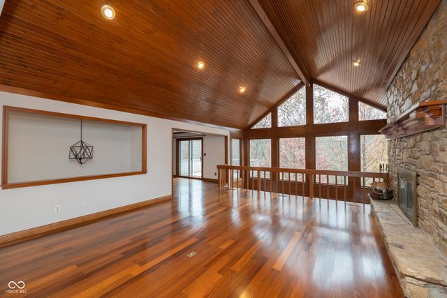 8649 Bay Colony Drive, Indianapolis, IN 46234