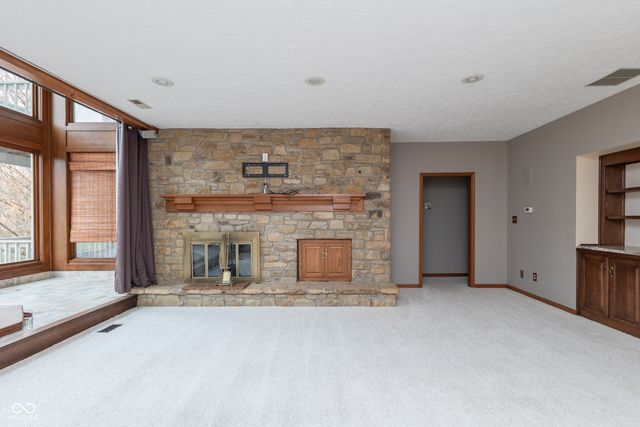 8649 Bay Colony Drive, Indianapolis, IN 46234