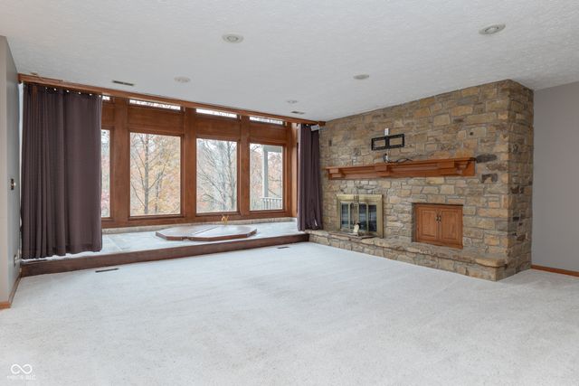 8649 Bay Colony Drive, Indianapolis, IN 46234