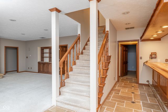 8649 Bay Colony Drive, Indianapolis, IN 46234