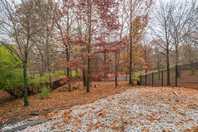 8649 Bay Colony Drive, Indianapolis, IN 46234