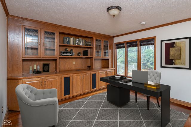8649 Bay Colony Drive, Indianapolis, IN 46234