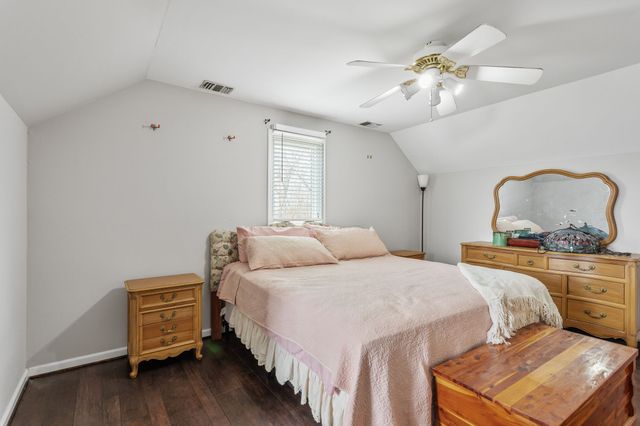 881 Mount Olivet Rd, Columbia, TN 38401