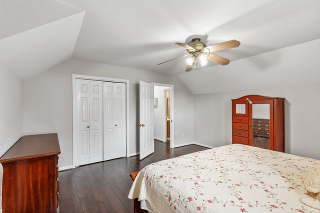 881 Mount Olivet Rd, Columbia, TN 38401