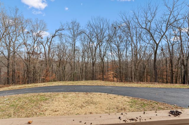 881 Mount Olivet Rd, Columbia, TN 38401