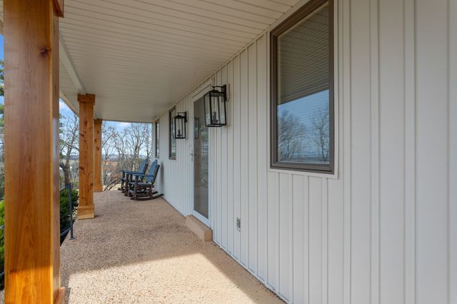 881 Mount Olivet Rd, Columbia, TN 38401