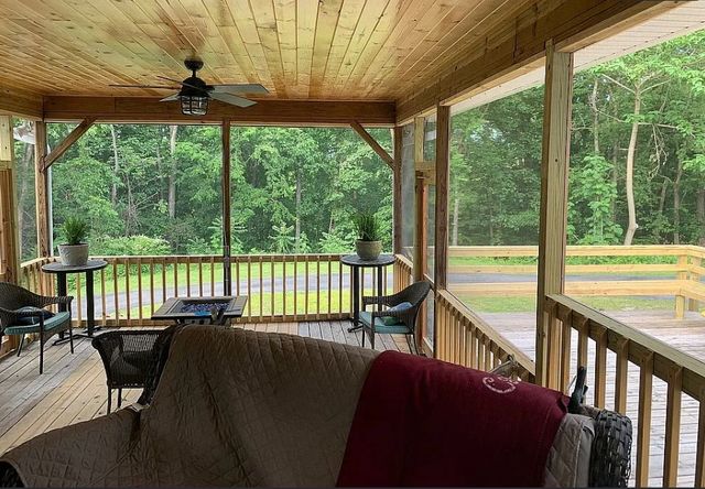 881 Mount Olivet Rd, Columbia, TN 38401