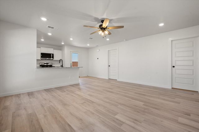 2202 Corpus Avenue, Wolfforth, TX 79382