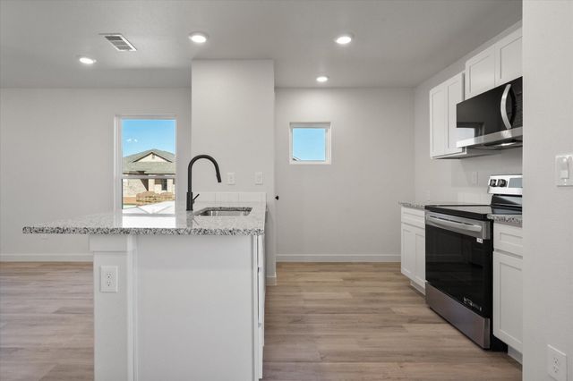 2202 Corpus Avenue, Wolfforth, TX 79382