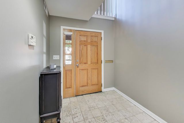 2305 W Thomas Street 1, Chicago, IL 60622