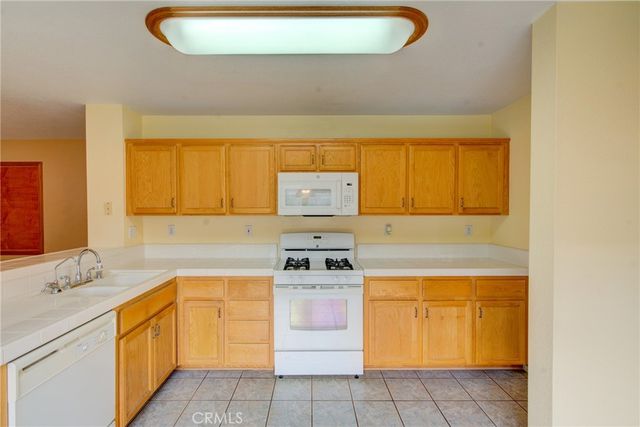 174 Castlewood Avenue, Lathrop, CA 95330