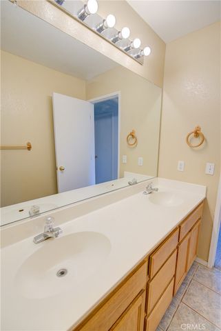 174 Castlewood Avenue, Lathrop, CA 95330