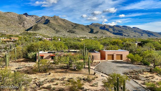 10451 E Plumeria Road, Tucson, AZ 85749