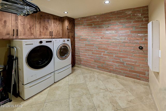 10451 E Plumeria Road, Tucson, AZ 85749