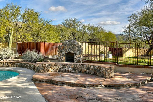 10451 E Plumeria Road, Tucson, AZ 85749