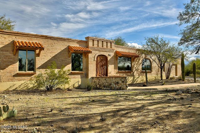 10451 E Plumeria Road, Tucson, AZ 85749