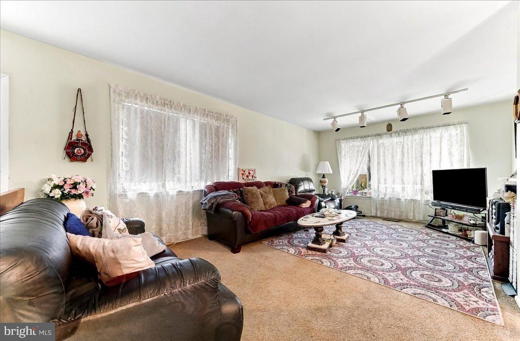 9335 BANES ST #A, PHILADELPHIA, PA 19115 — photo 5
