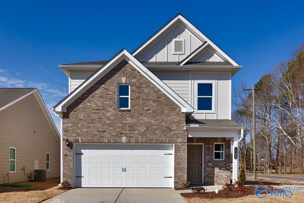 1132 Tanger Glen Trail NW, Harvest, AL 35749