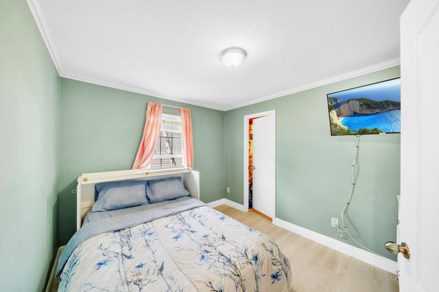 164 Plantation Boulevard, Lake Worth, FL 33467