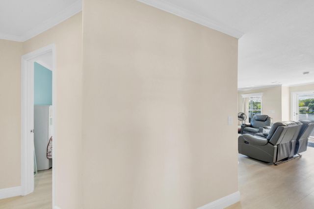 164 Plantation Boulevard, Lake Worth, FL 33467