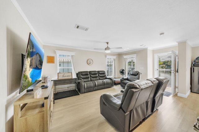 164 Plantation Boulevard, Lake Worth, FL 33467