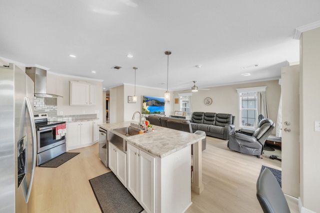 164 Plantation Boulevard, Lake Worth, FL 33467