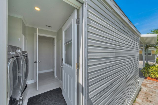 164 Plantation Boulevard, Lake Worth, FL 33467