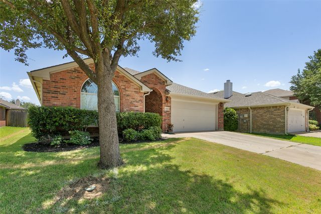 11616 Maddie Avenue, Fort Worth, TX 76244