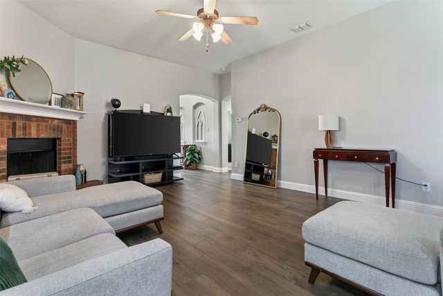 11616 Maddie Avenue, Fort Worth, TX 76244