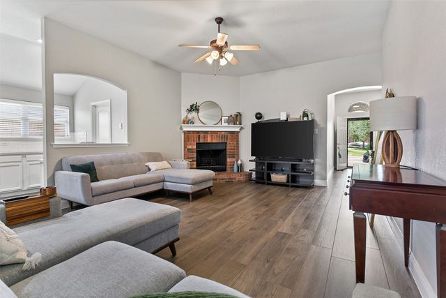 11616 Maddie Avenue, Fort Worth, TX 76244