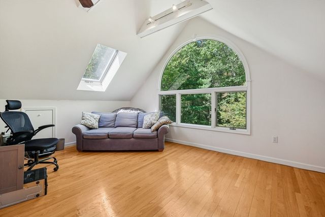 45 S Shaker Rd, Harvard, MA 01451