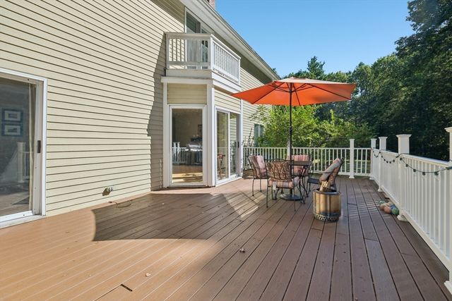 45 S Shaker Rd, Harvard, MA 01451