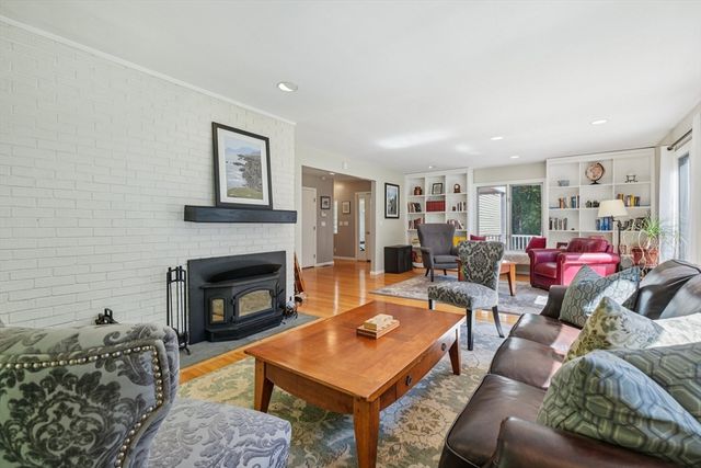 45 S Shaker Rd, Harvard, MA 01451