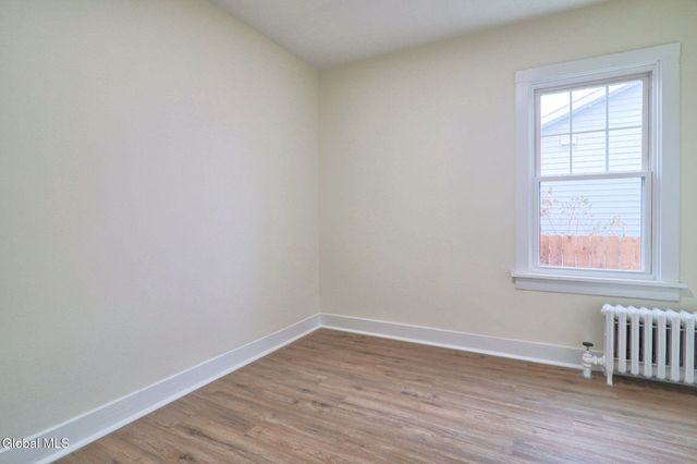 3229 Taylor Street, Rotterdam, NY 12306