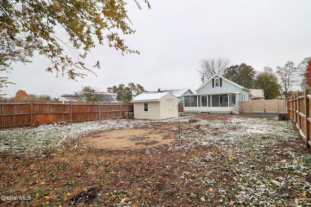 3229 Taylor Street, Rotterdam, NY 12306